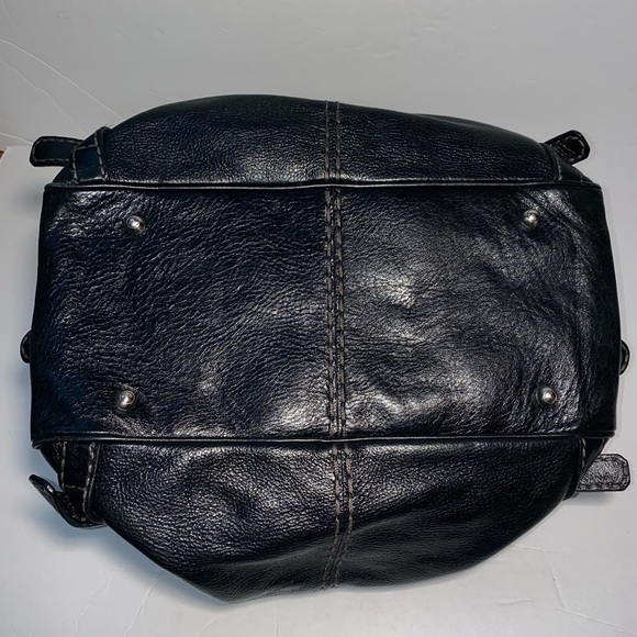 Tod’s black leather handbag - Picture 8 of 16